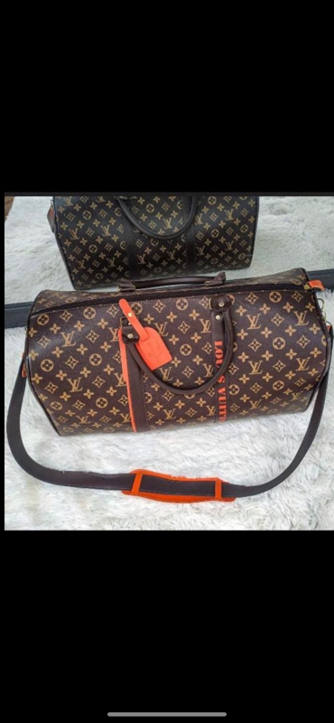 Mala de mão louis vuitton em couro legítimo - R$ 2550.00, cor